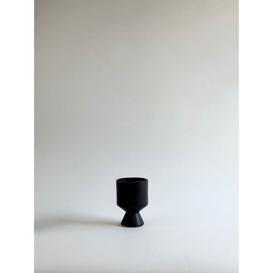 Atelier Nolla Petite Noir Vase